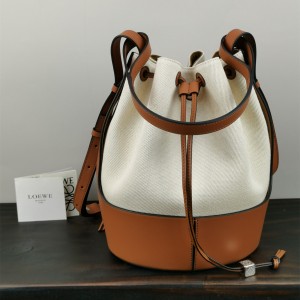 Loewe Balloon bag in canvas and calfskin Bucket bag Shoulderbag Brown and White 1098
