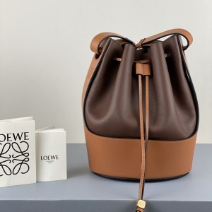 Loewe Small Balloon bag in nappa calfskin Bucket Bag Shoulderbag Coffee and Brown 1099