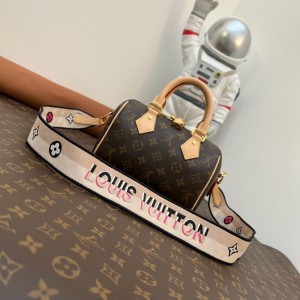 Louis Vuitton Speedy bandouliere 20 Bag In Monogram Canvas LV Monogram Handbags Shoulderbag M45957 