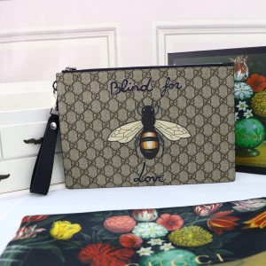 Gucci Handbags Gucci Bestiary pouch with Bee GG Beige Supreme Pouch Wrist Bag Clutch Bag 473904