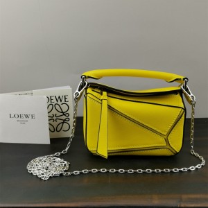 Loewe Nano Puzzle bag in classic calfskin Chain Bag Shoulderbag Lemon yellow 2000