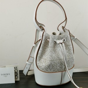 Loewe Small Balloon bag in Anagram jacquard and calfskin Shoulderbag 18cm 209A A710C31X41 Soft White