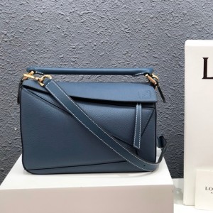 Loewe Small Puzzle bag in classic calfskin Shoulder bag Blue 3001-13