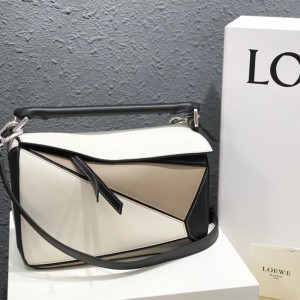 Loewe Small Puzzle bag in classic calfskin Shoulder bag Multicolor 3001-2