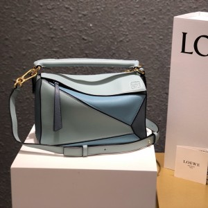 Loewe Small Puzzle bag in classic calfskin Shoulder bag Multicolor 3001-35