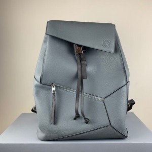 Loewe Puzzle Backpack in soft grained calfskin Shoulderbag 324 Linen blue