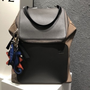 Loewe Goya backpack in natural calfskin Shoulderbag 37cm 325 Brown/Coffee