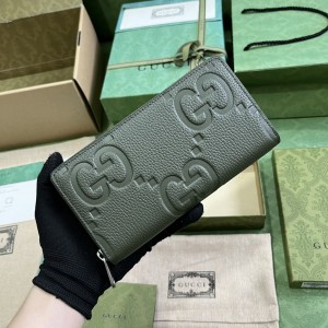 GG Wallet men's Wallet Jumbo GG zip around wallet in green leather 739484