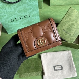GG Wallet Women's Wallet GG Matelasse card case wallet short wallet card holder in brown leather 723786