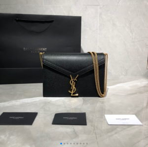 YSL Cassandra Monogram Clasp Bag In Grain de Poudre Embossed Leather Chain bag 22cm 532750 Black