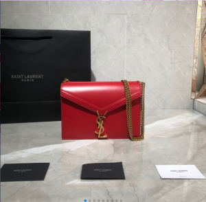 YSL Cassandra Monogram Clasp Bag In shiny Leather Chain bag 22cm 532750 RED