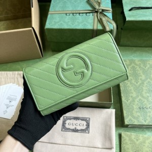 GG Wallet Women's Wallet GG Blondie long wallet card holder in light green leather 760302