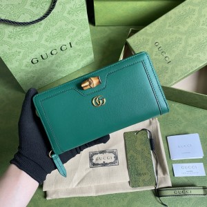 GG Wallet Women's Wallet GG Diana Continental wallet in Green leather 658634