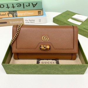 Gucci Handbag Gucci Diana chain wallet with bamboo Continental Wallets for Women Long Wallet 658243 Brown