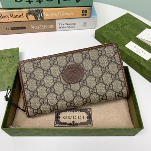Gucci Wallet GG Supreme Wallet Zip around wallet with Interlocking G 673003 Brown