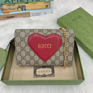 Gucci wallets Gucci Bag for Women GG Supreme canvas with heart Wallet Chain wallet Chain bag 648948