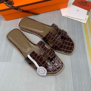 Fashion sandals H Oran sandals Classic Slippers Crocodile pattern H sandals Coffee H01-21108-13